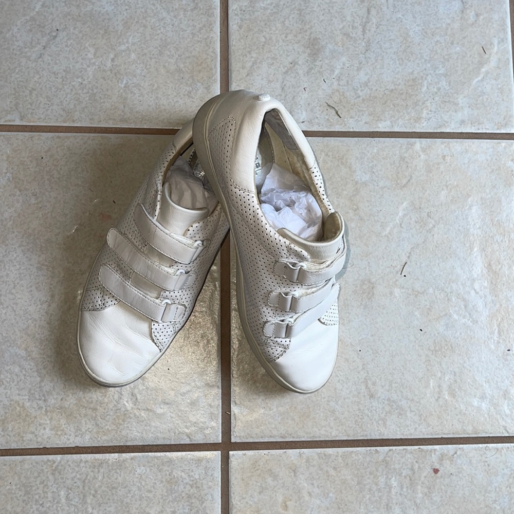 Michael Kors super soft leather sneakers